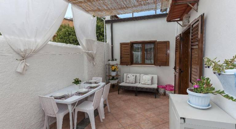 House with 2 rooms for 5 persons — photo 4