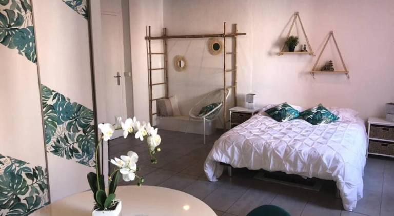 Apartment with 1 room for 2 persons in Cassis