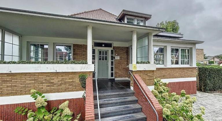 Villa with 1 room for 12 persons in De Panne