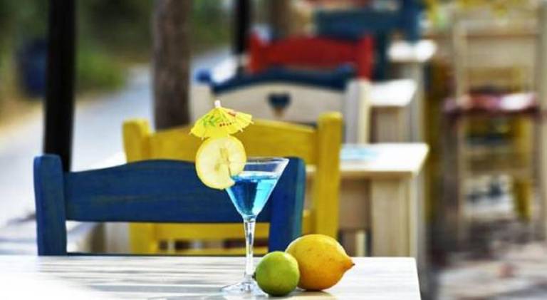 Lovely holiday apartment with terrace, pool & yard | Next to the beach | Pet-friendly — photo 4