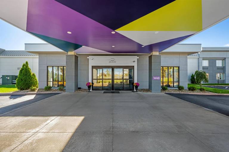 Spark by Hilton Cleveland Beachwood — photo 5