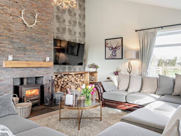Fully equipped lovely cottage with yard, jacuzzi & sauna | Pets are welcome — photo 2