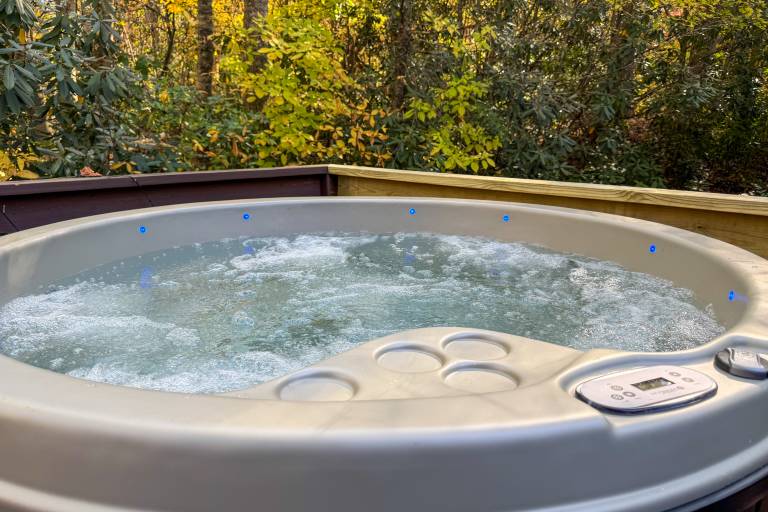 Hot Tub & Fire Pit: Cozy Cabin in Maggie Valley — photo 3