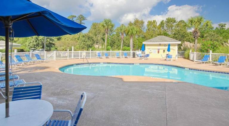 Rental apartment with pool — photo 5