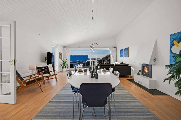 Vacation home with patio, barbecue & sauna | Sea view — photo 3
