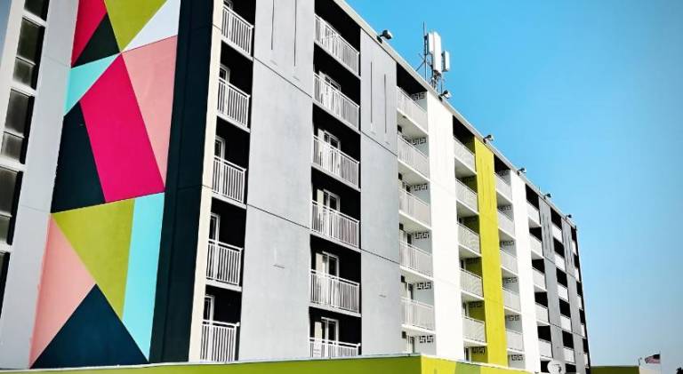 SILVER BEACH HOTEL in Benton Harbor, MI