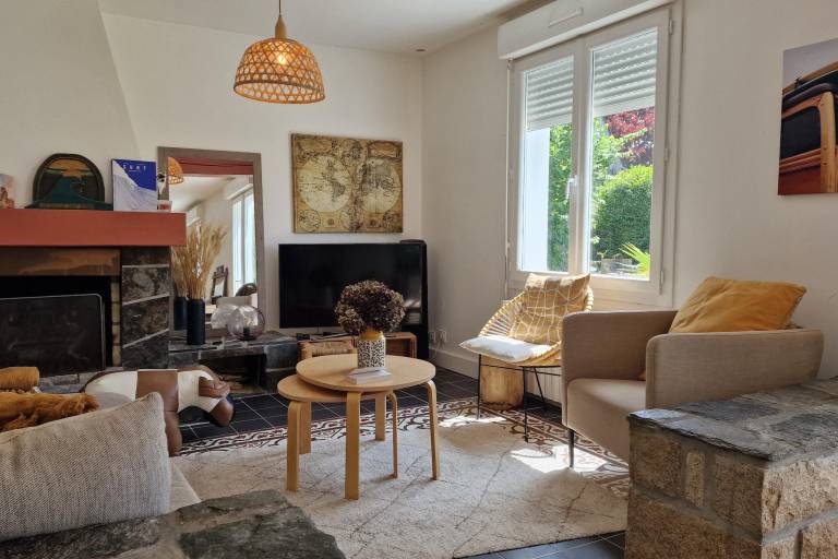Vacation home with patio, garden & BBQ — photo 2