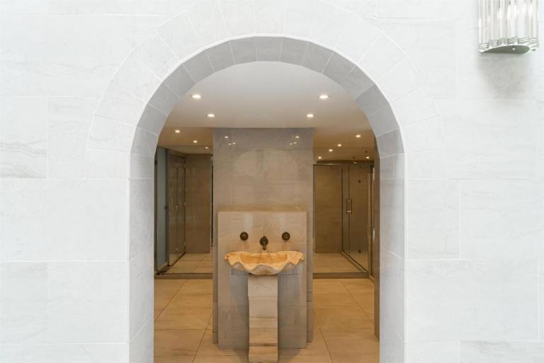 Cour des Loges Lyon, a Radisson Collection Hotel in Villeurbanne