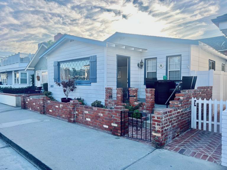 House  Balboa Island