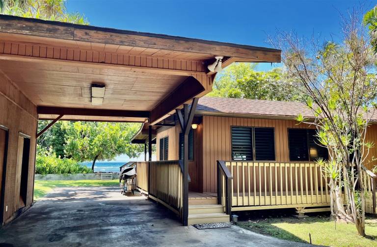 House  Puako
