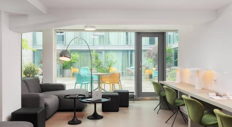 VISIONAPARTMENTS Basel - contactless check-in — photo 5