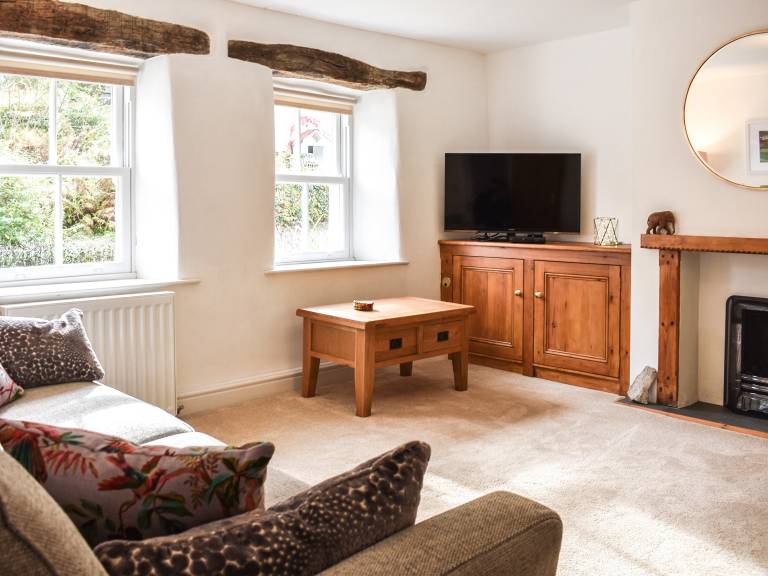 Cottage with garden | River view — photo 4