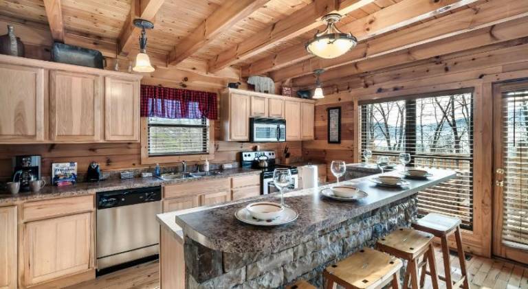 Pleasant vacation home with hot tub & sauna | Dogs allowed — photo 5