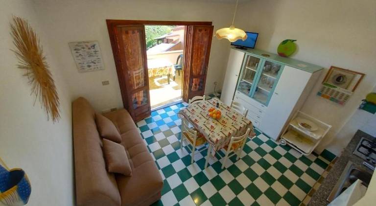 Apartment with 1 room for 4 persons — photo 2