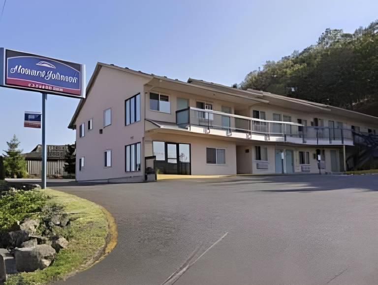 Howard Johnson by Wyndham Roseburg in Roseburg, OR