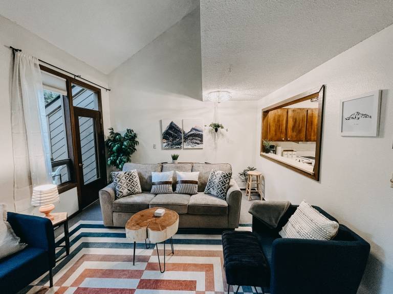 Apartment  Glacier