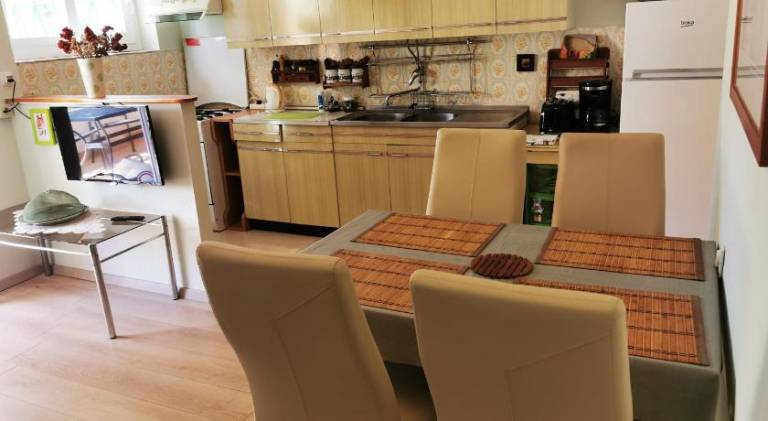 Rental apartment with barbecue, garden & patio | Close to the beach | Pets are welcome — photo 3