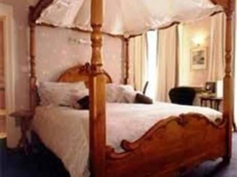 Bed and breakfast City Centre West