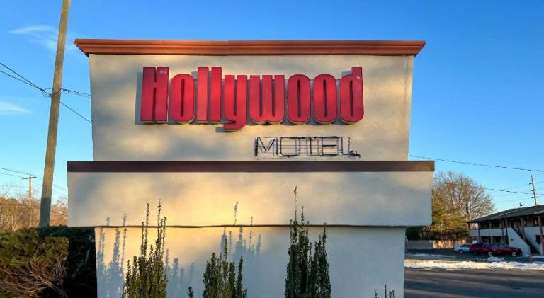 Hollywood Motel