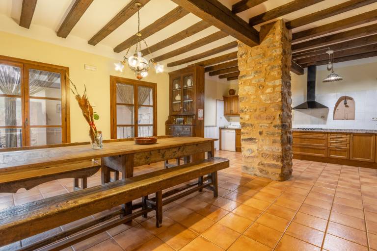Family-friendly vacation home with garden, terrace & grill | River view | Perfect for remote work | Pet-friendly — photo 4