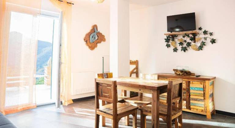 Serviced apartment with grill, garden & patio — photo 4