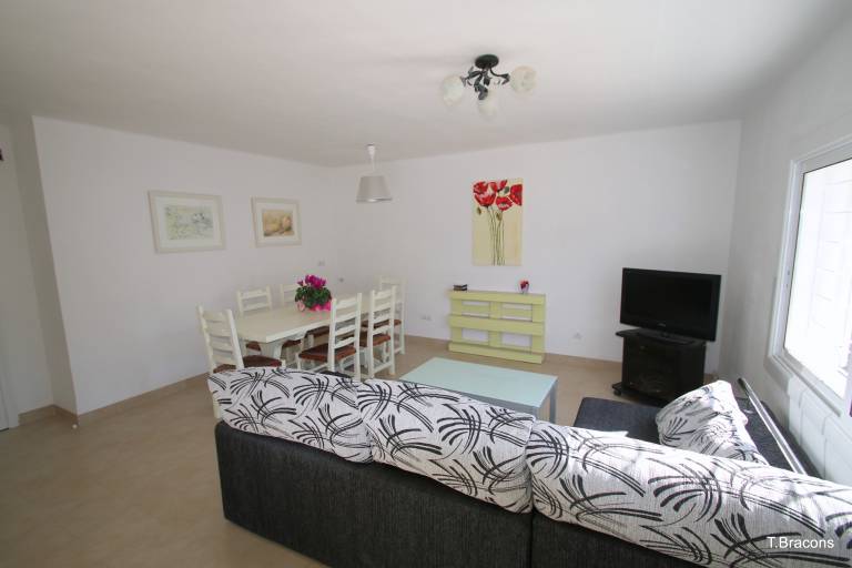 Fully equipped villa with patio, barbeque & garden | Beach nearby | Pet-friendly — photo 3