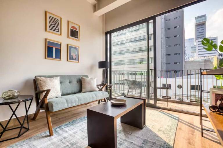 Rental apartment with terrace & fast internet in Mexico City
