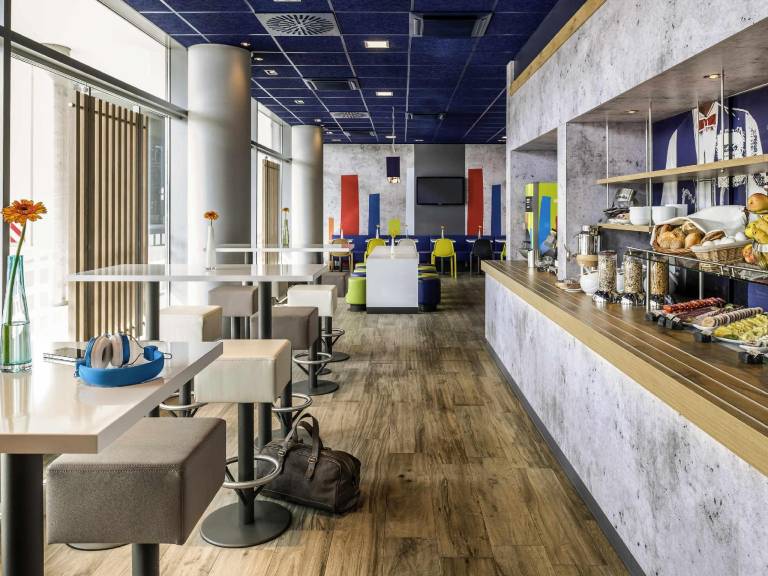 Ibis budget Hannover Hbf — photo 2