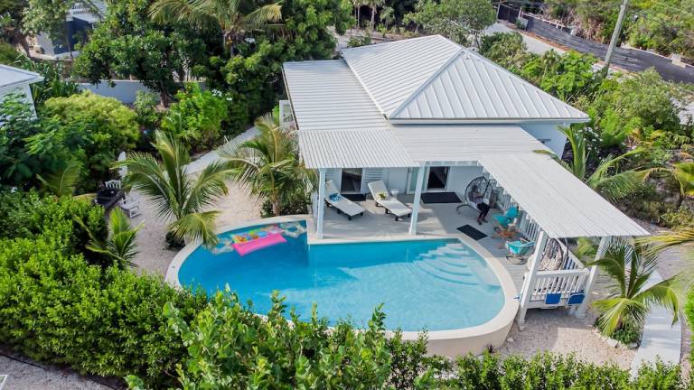 House Grace Bay