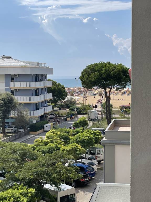 Holiday apartment with patio | City view in Lignano Sabbiadoro
