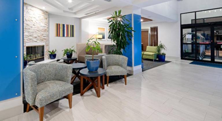 Holiday Inn Express Hotel & Suites Atascadero By IHG — photo 4