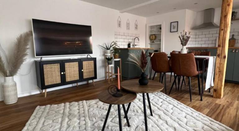 Nice rental apartment with terrace & yard | Pet-friendly — photo 4