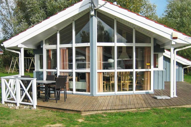 Fully equipped house with hot tub, garden & patio | Dogs allowed — photo 4