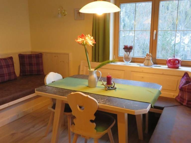 Beautiful apartment with patio & grill | Mountain view | Pets are welcome — photo 3