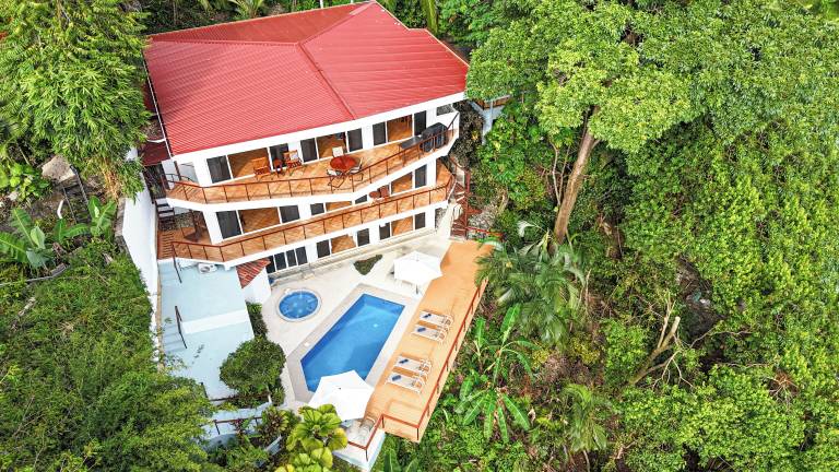 House Manuel Antonio