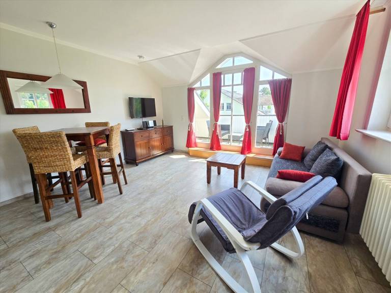 Komfortplus Ferienwohnung mit 1 Schlafzimmer und Balkon im Dachgeschoss in Binz