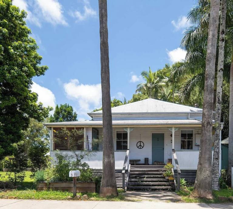 House Bangalow