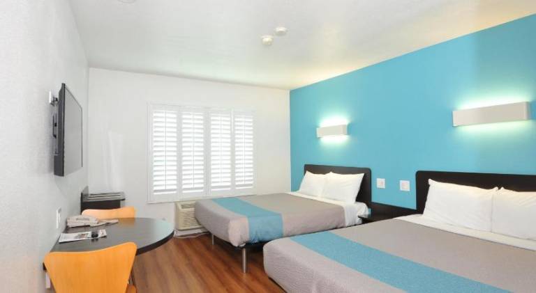 Motel 6 Fountain Valley, CA - Huntington Beach Area — photo 2