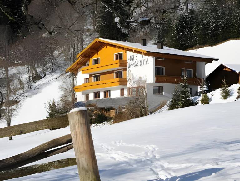 Family-friendly rental apartment with terrace, sauna & garden | Dogs allowed in Schruns