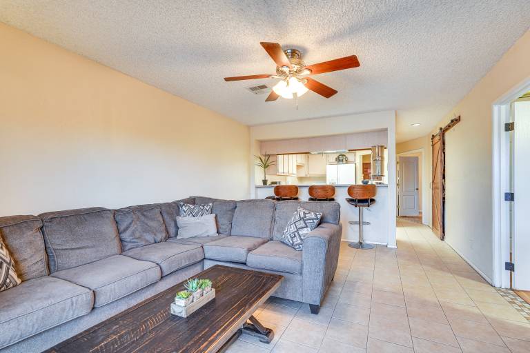 Walk to Golf & Beach: Queens Bay Resort Condo — photo 4