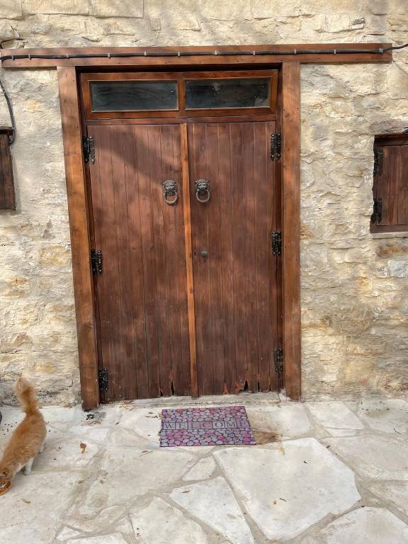 Relaxing old stone house in the village in Limassol