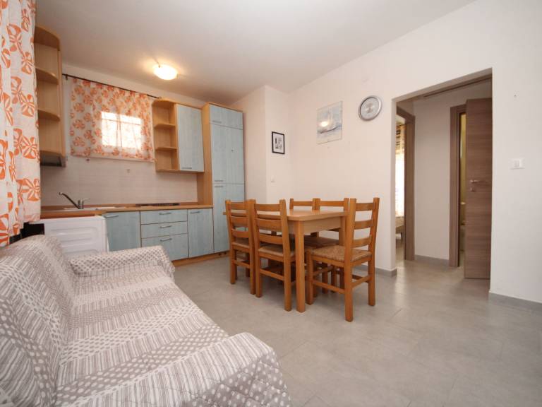 Holiday apartment with yard & terrace | Close to the beach | Pets are welcome — photo 2