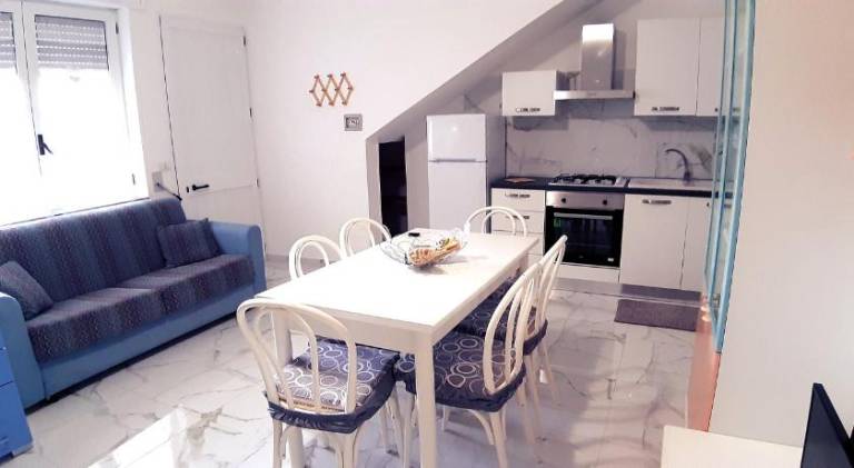 House with 2 rooms for 4 persons in Giurdignano