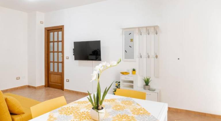 Apartment with 2 rooms for 4 persons — photo 2