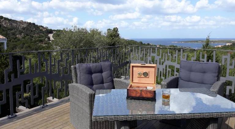 Serviced apartment with barbecue, yard & pool — photo 5