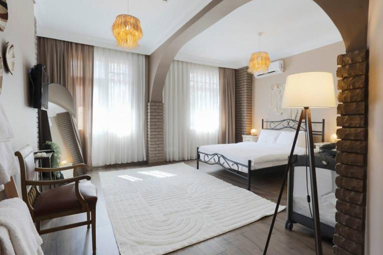Central & Spacious Near Taksim - Grps&Fams-5BR-13P — photo 2