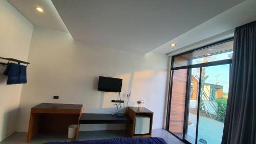 Motel  Non Sung