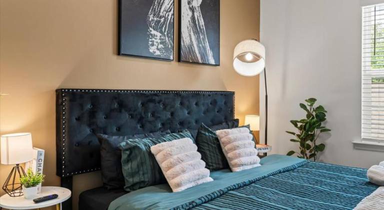 192 m&sup2; Ferienhaus