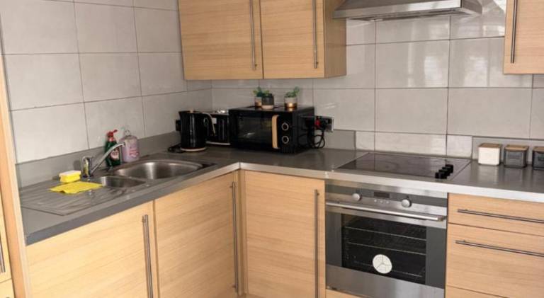 Beautiful holiday apartment | Next to Cardiff Castle | Pets are welcome — photo 4