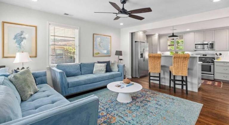 Charming vacation home | Pets allowed — photo 2